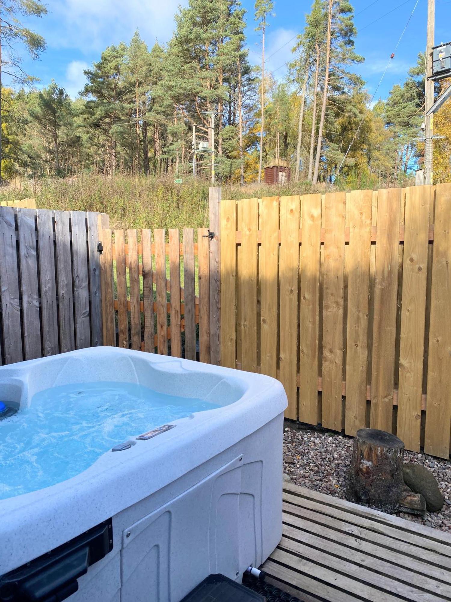 Villa Kaoglen-Spruce-Hot Tub-Forrest Setting-Pet Friendly Balnald Exterior foto